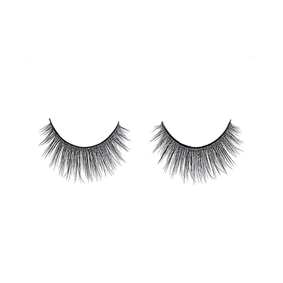 SIGMA BEAUTY Faux Mink Lashes in ‘LOVESTRUCK’ - 1 pair NIB (Lashes Only) - Picture 3 of 6